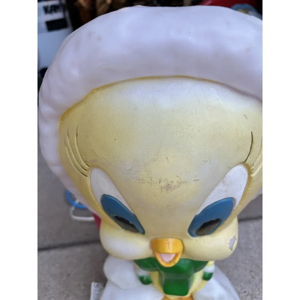 Rare VTG 2000 Tweety Bird 17